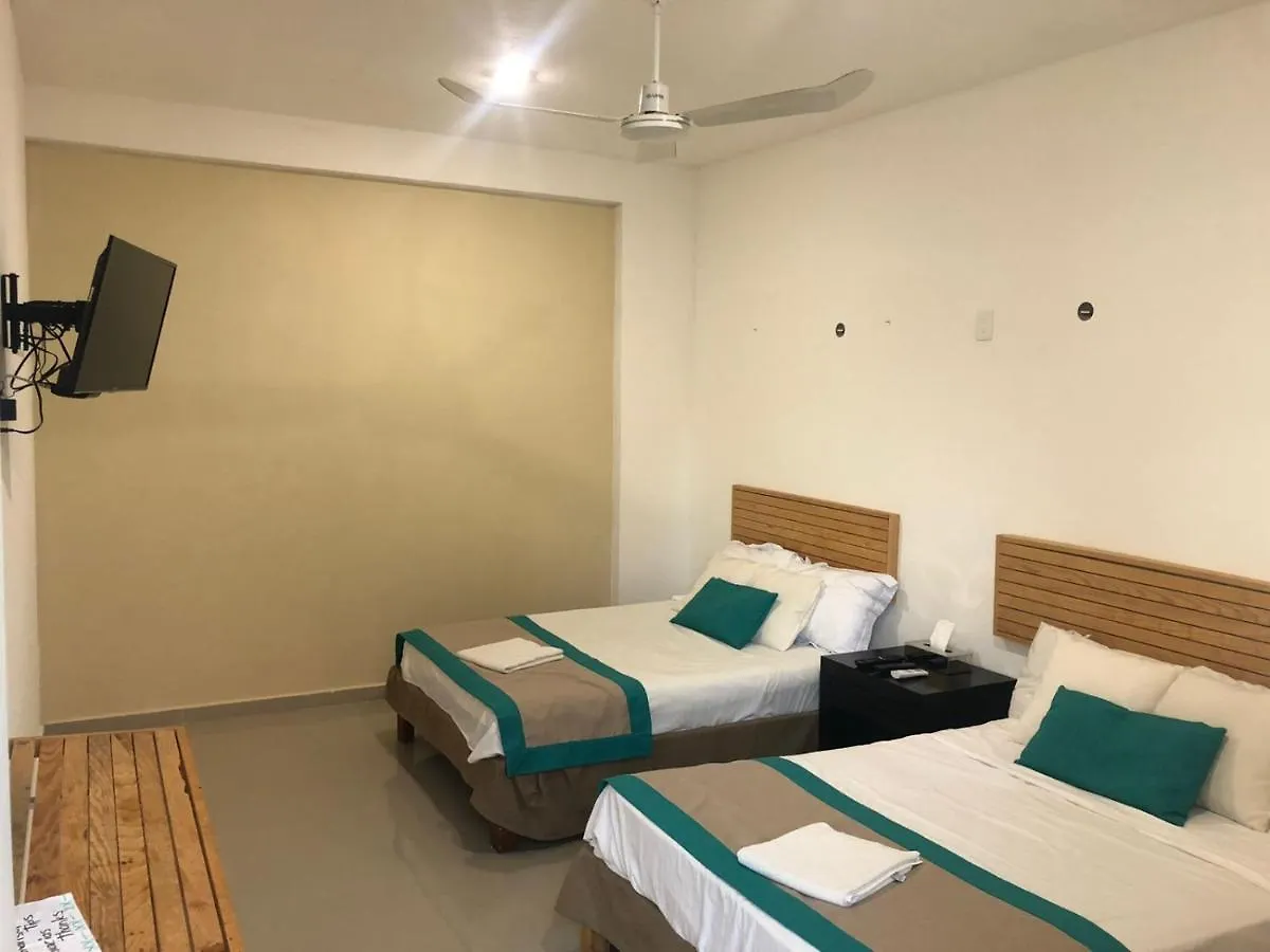 Inn Hotel D'Atyi 10 Avenue Playa del Carmen