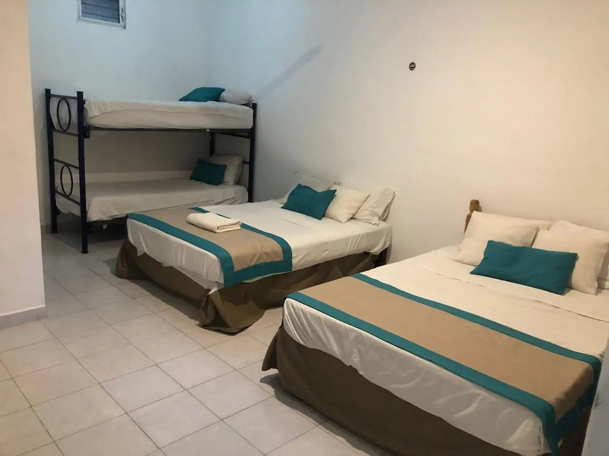 Hotel D'Atyi 10 Avenue Playa del Carmen 2*,