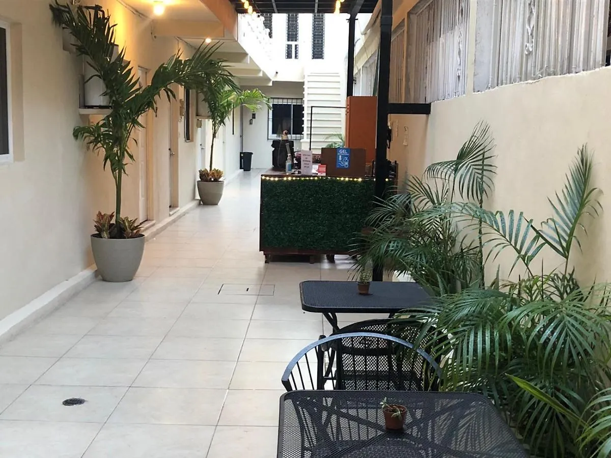 Inn Hotel D'Atyi 10 Avenue Playa del Carmen