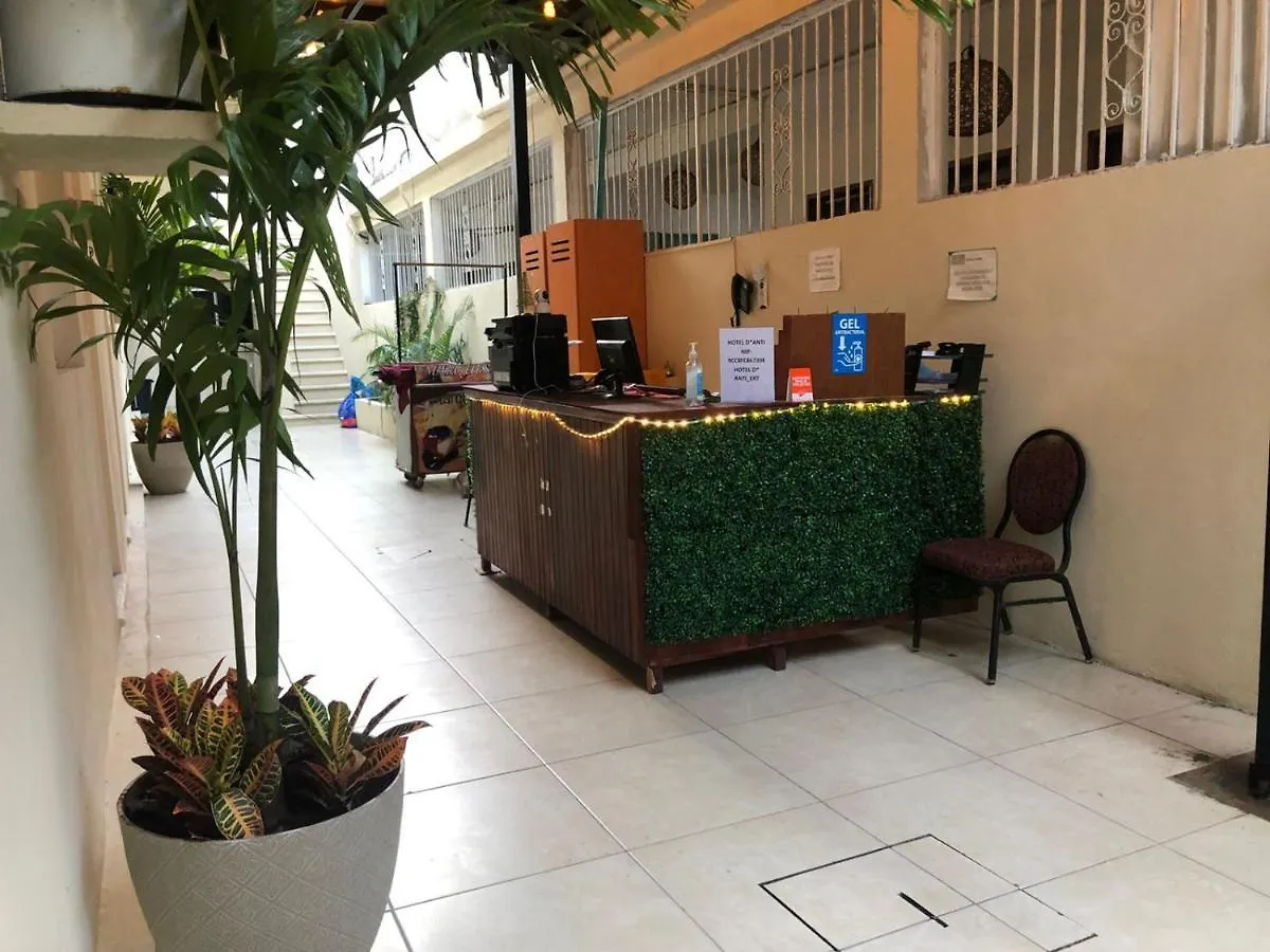 Hotel D'Atyi 10 Avenue Playa del Carmen 2*,